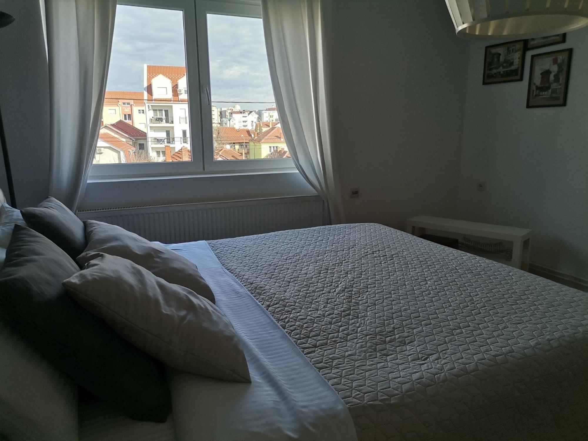 Appartement Crystal Kragujevac Extérieur photo