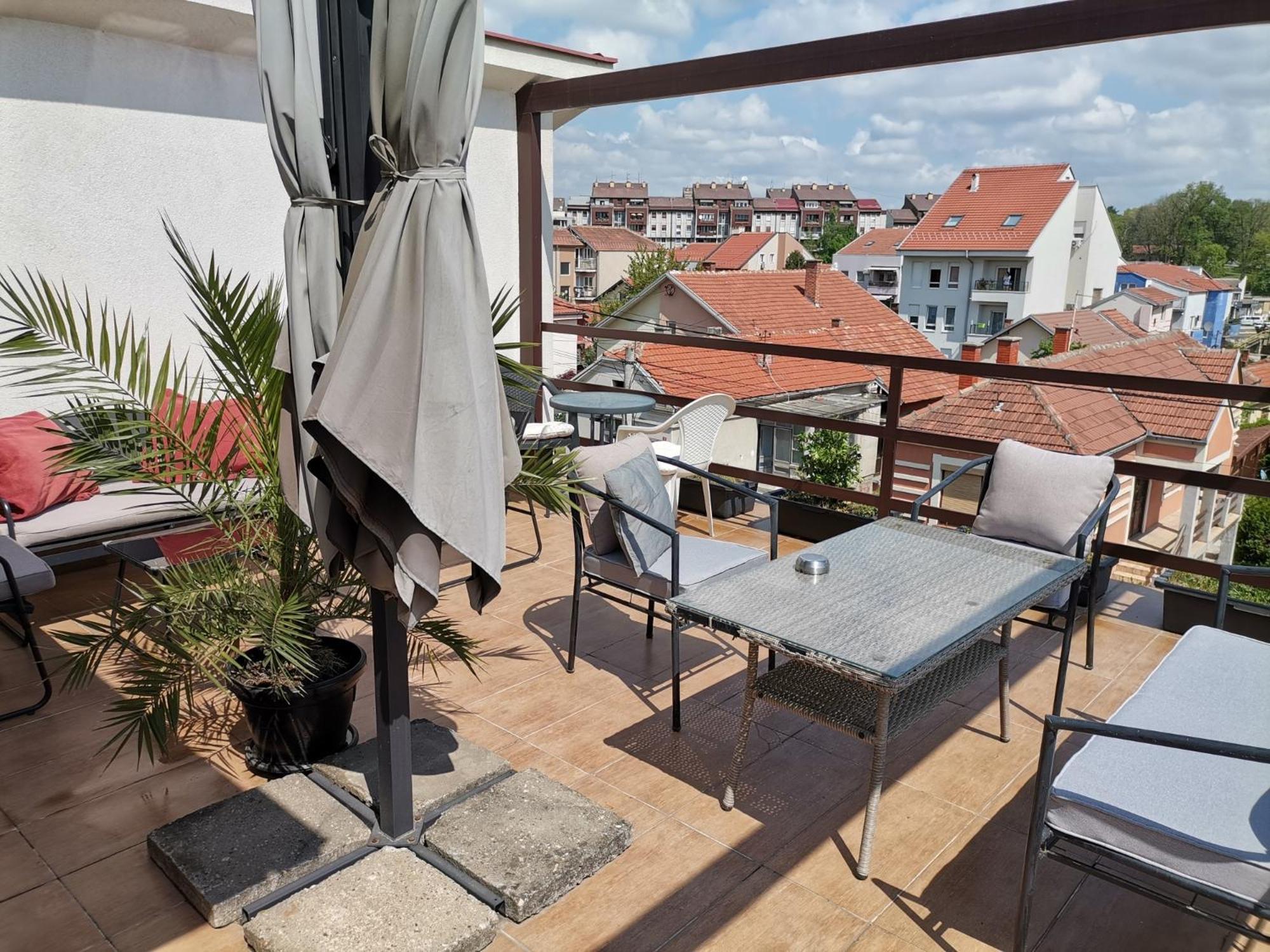 Appartement Crystal Kragujevac Extérieur photo